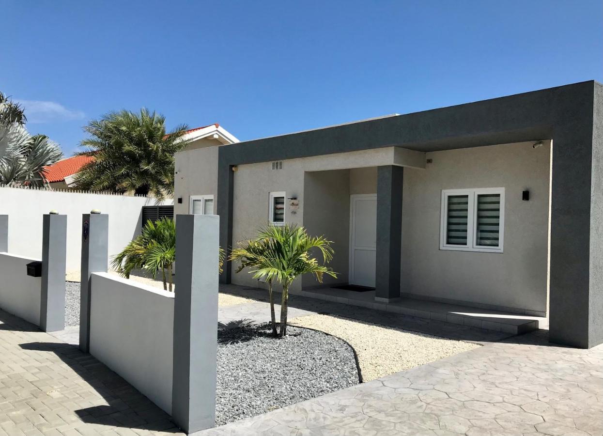 Beautiful Luxury Villa With Private Pool Palm Beach Kültér fotó
