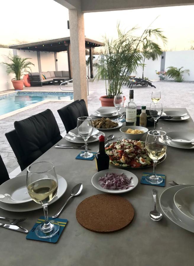 Beautiful Luxury Villa With Private Pool Palm Beach Kültér fotó